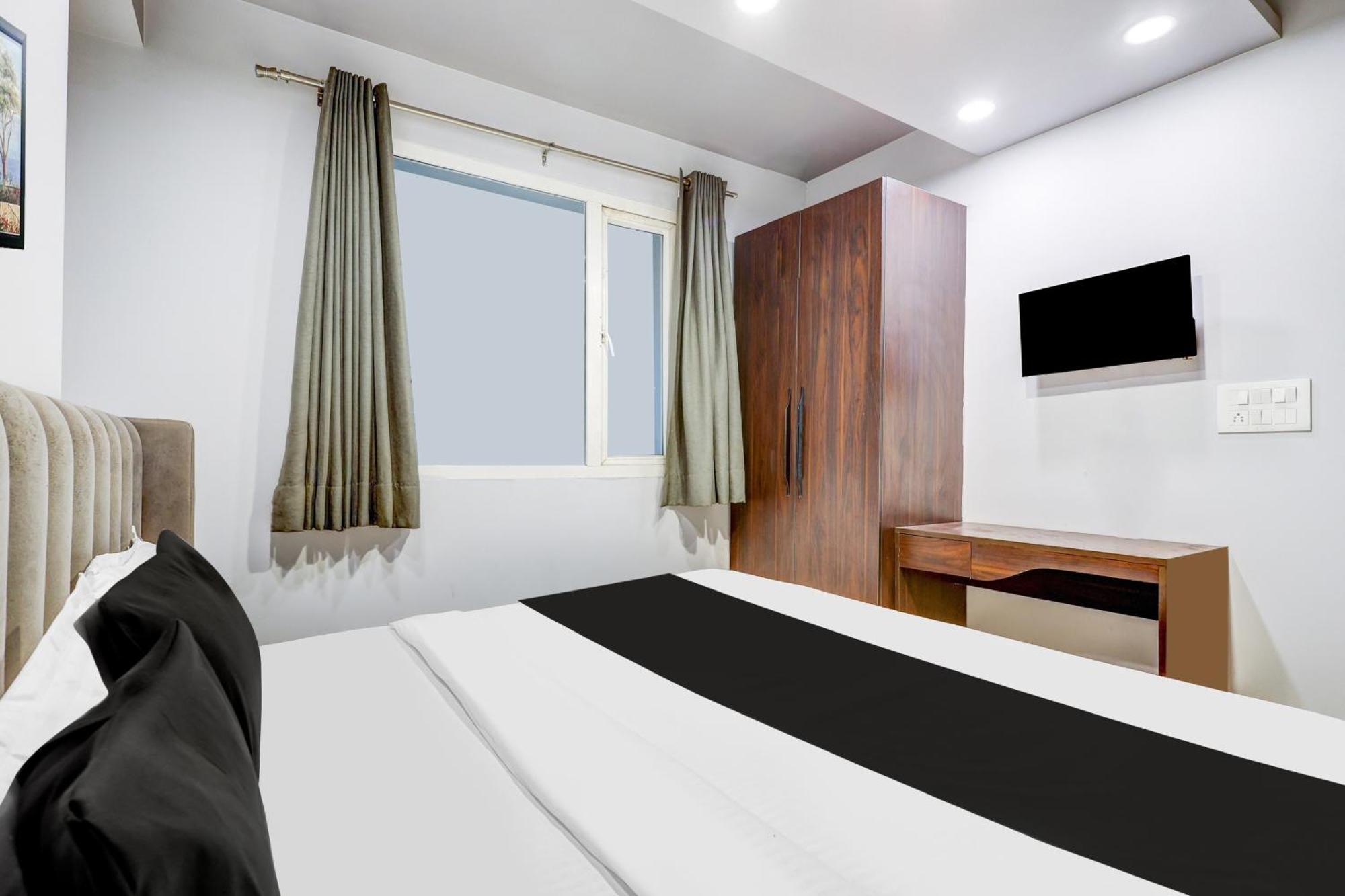 Hotel Super Collection O Shalimar Bagh à Delhi  Extérieur photo